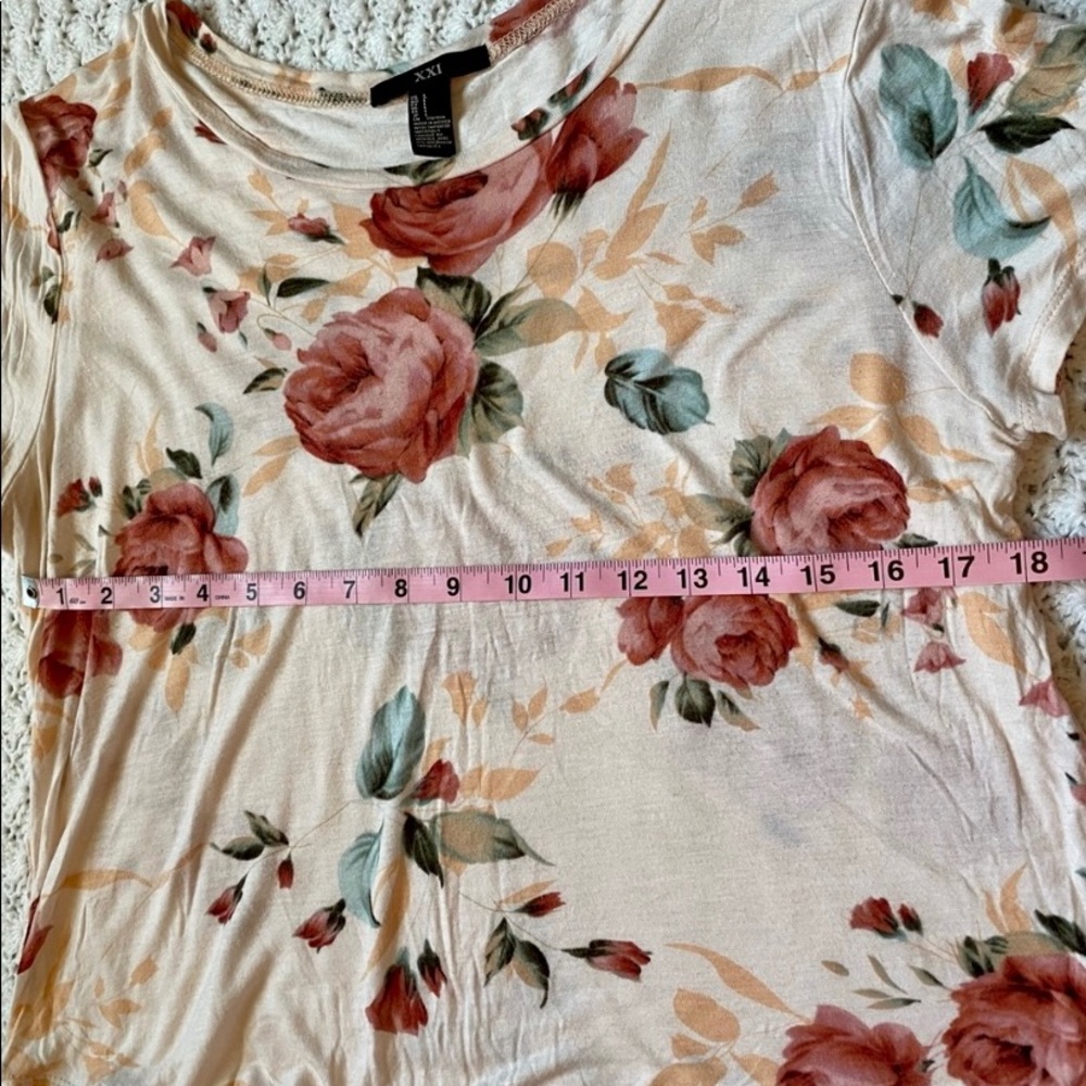 Forever 21 pink floral crop top - Picture 7 of 8